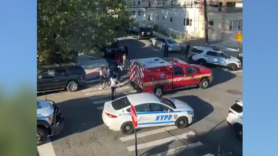 Teen fatally shot, man wounded in double shooting on Queens street