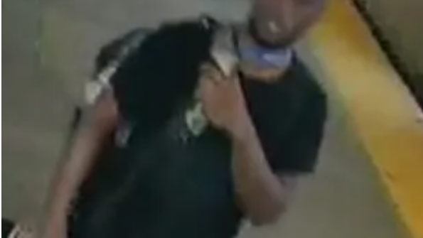 Subway rider elbowed in head during Queens phone robbery
