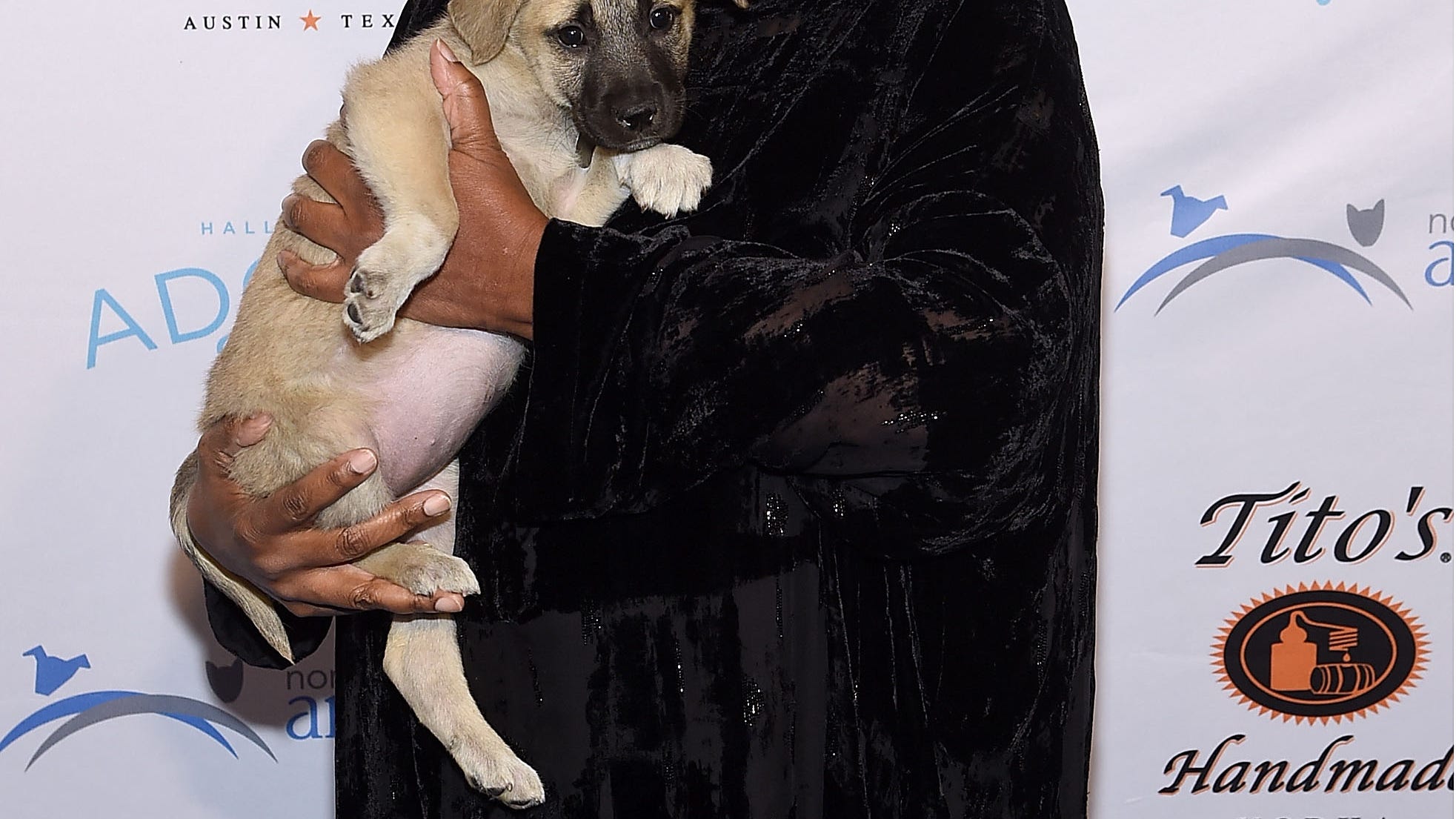 Robin Quivers, Howard Stern's sidekick, is an Air Force vet