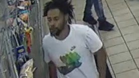 Police looking for suspect who allegedly assaulted man at liquor store, went through his pockets, stole money [PHOTOS]
