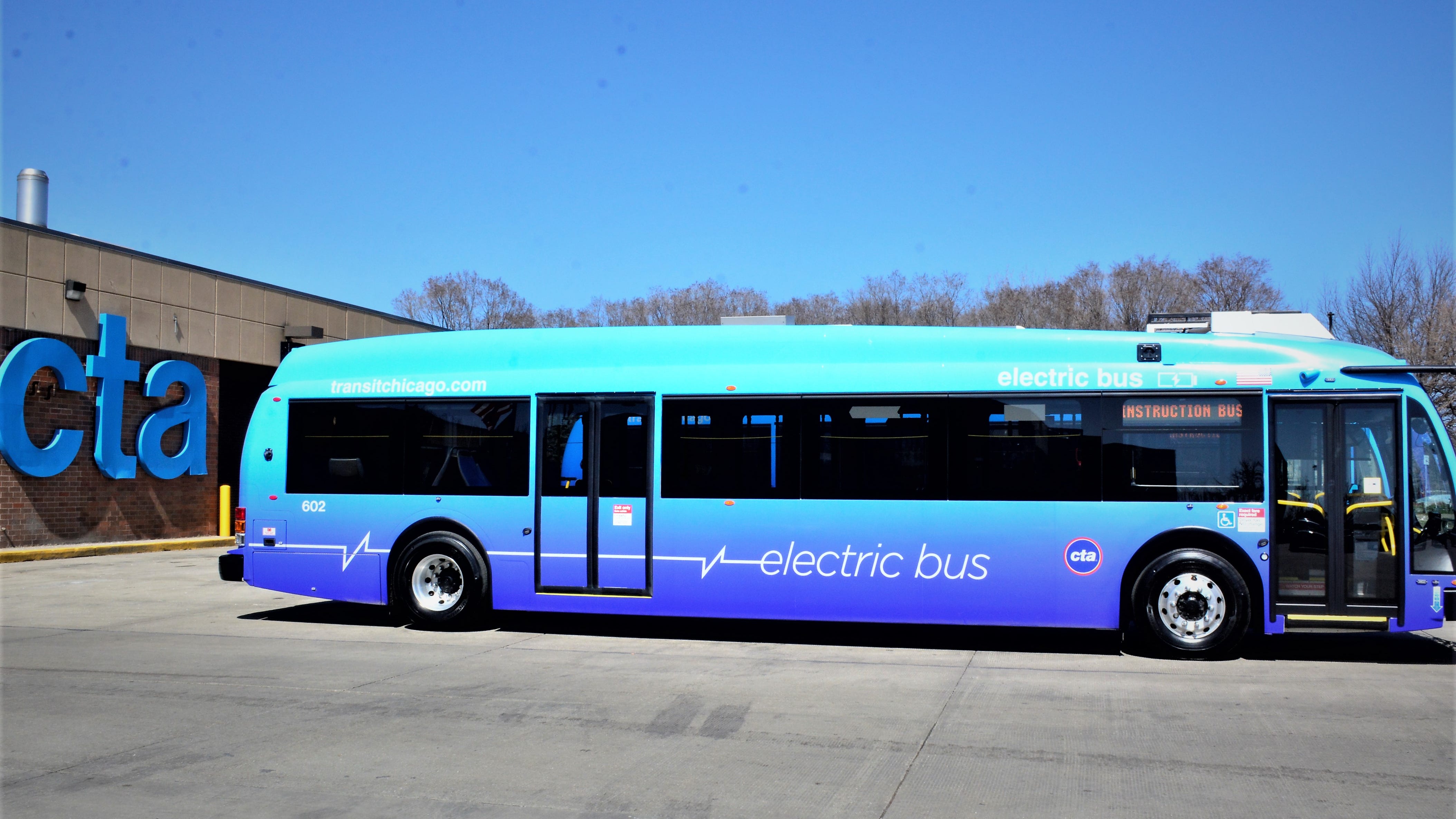 CTA unveils new electric buses as part of city’s green initiatives