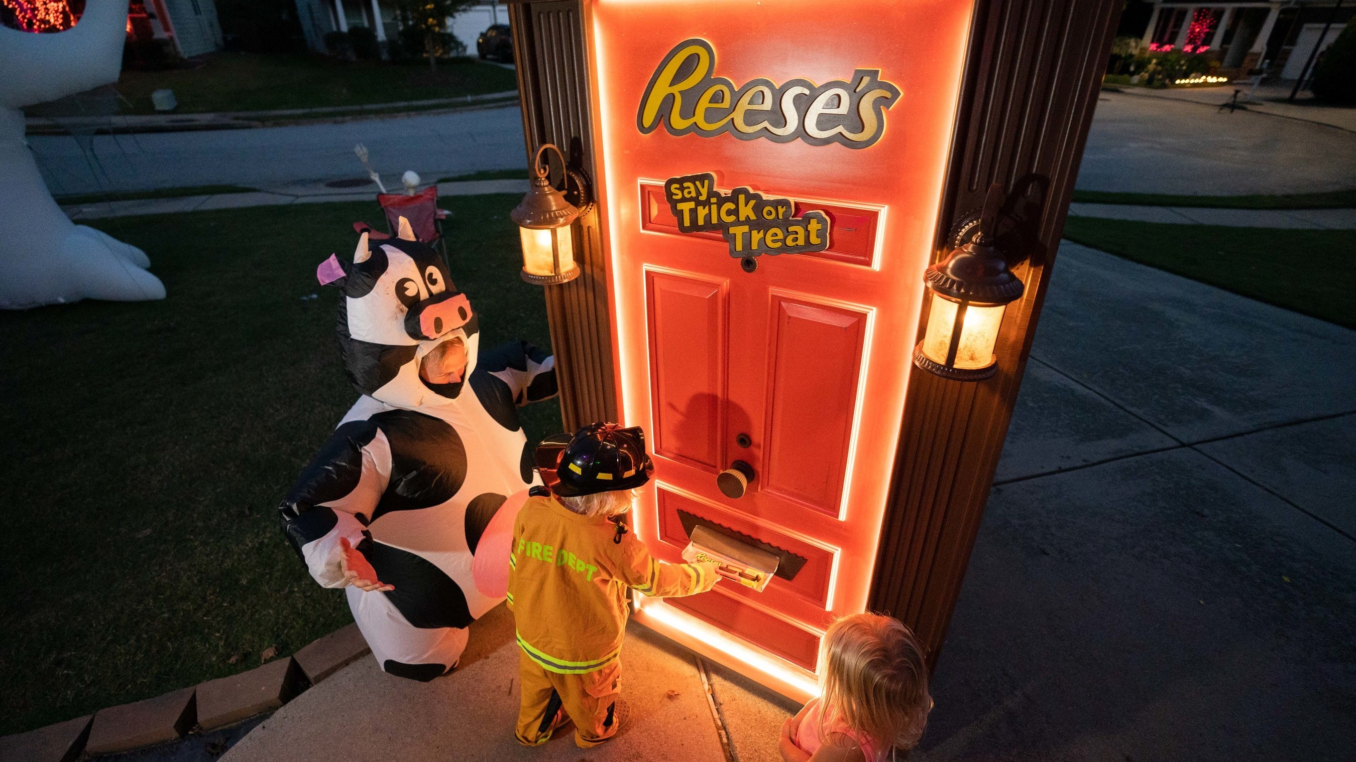Reese's delivers trick-or-treating with robotic Halloween door that dispenses candy bars