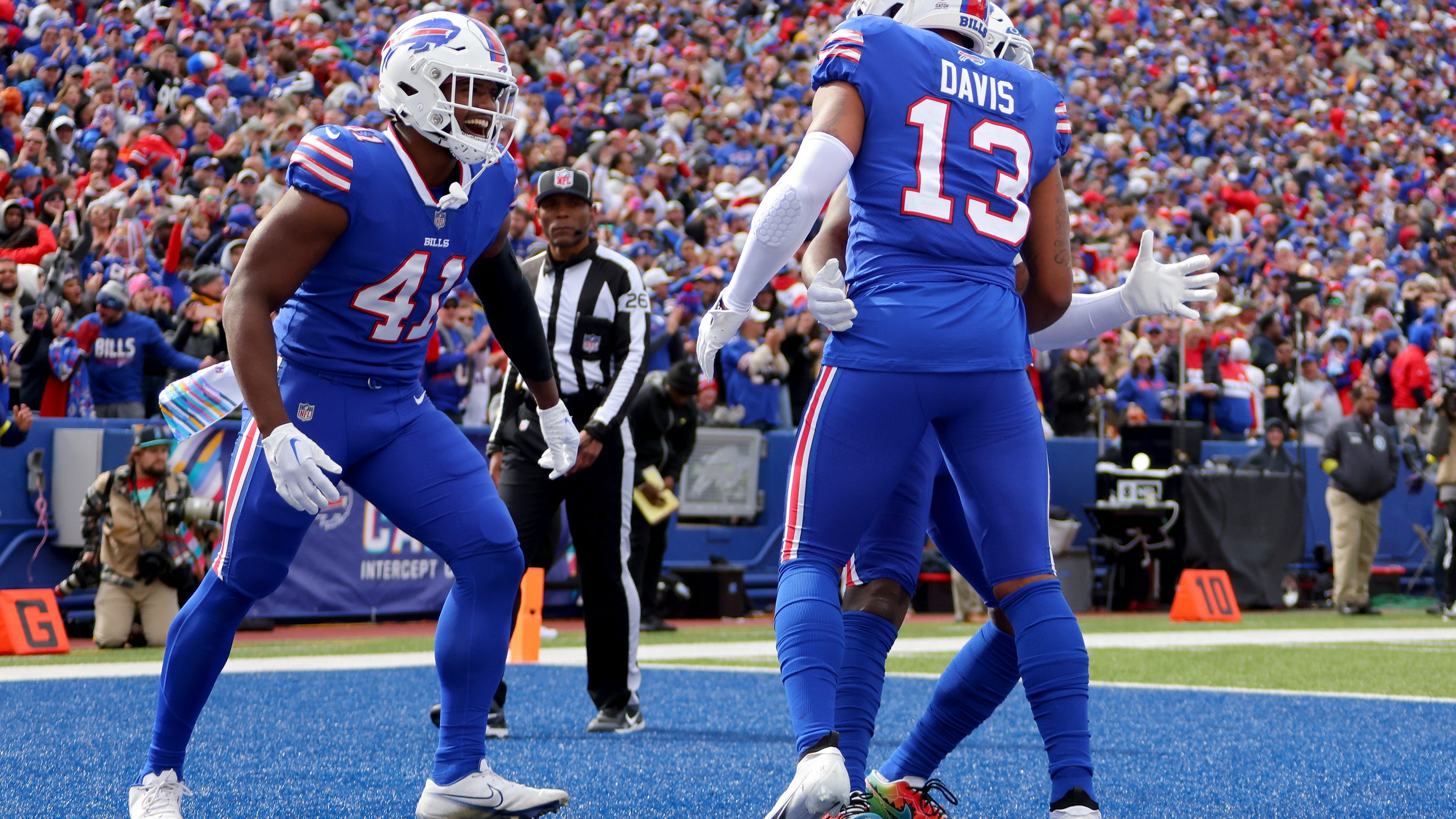 Bills win big in career day for Allen