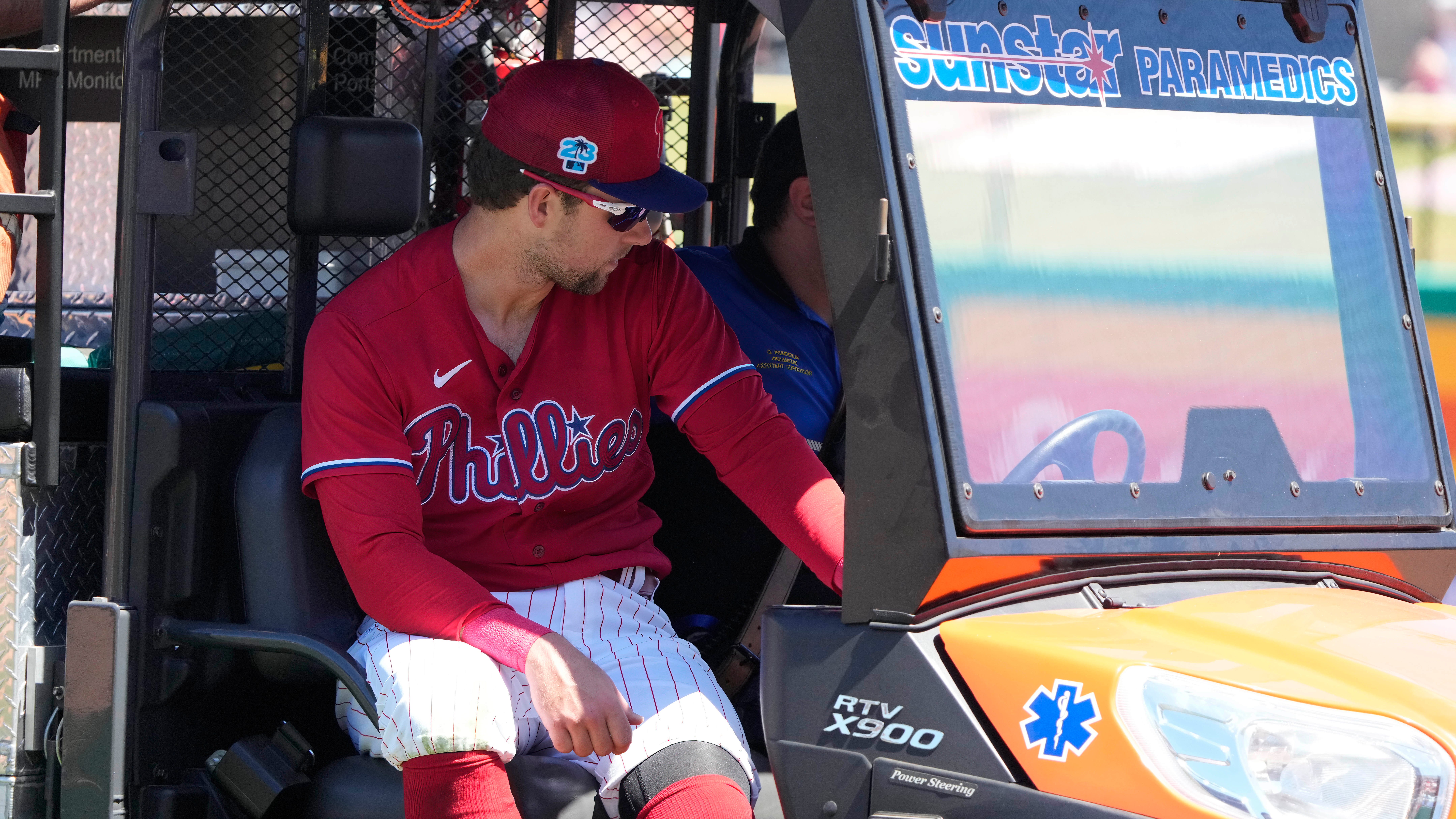 Phillies gutted for Rhys Hoskins after ACL tear: 'Just a bad situation'