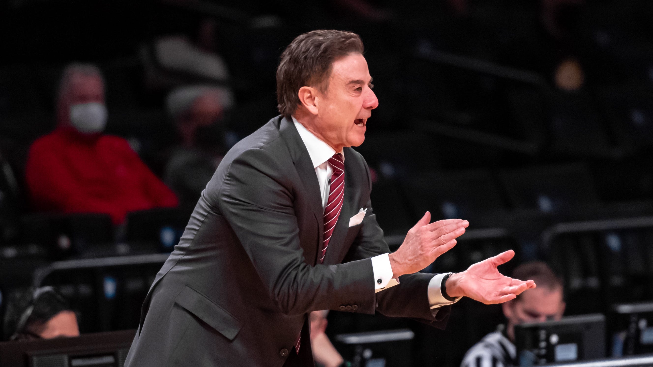 Sources: Maryland basketball 'heavily pursuing' Rick Pitino