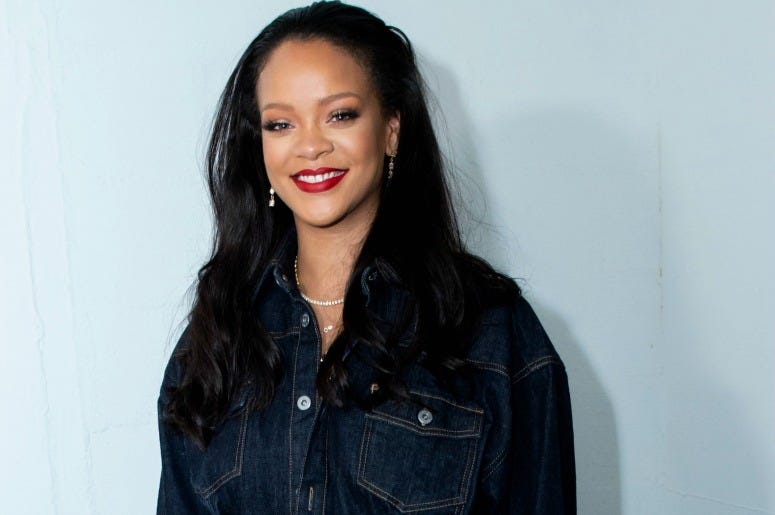Rihanna surprises her fans at the opening of the FENTY Pop Up Store