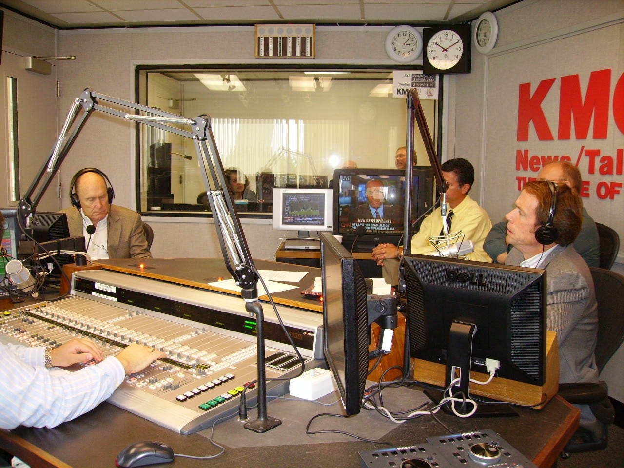 Before acting success, Robert Duvall struggled at Principia College; name on St. Louis "Walk of Fame"