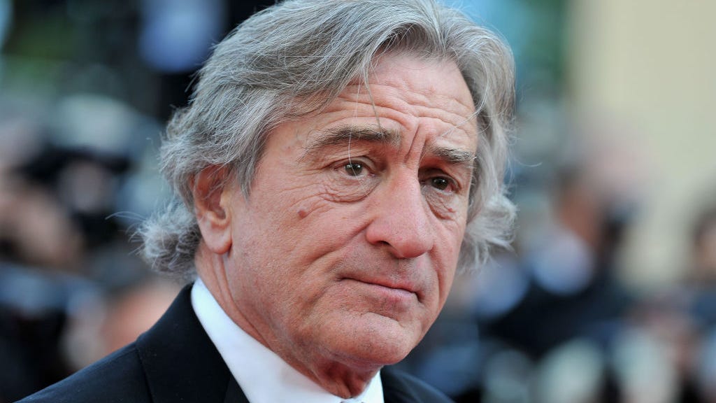 Robert De Niro gives update on recent leg injury: 'The pain was excruciating'