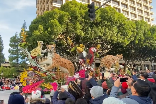 Rose Parade kicks off