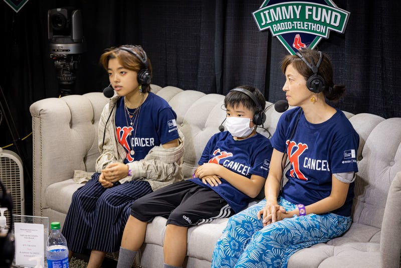 Rosemary Iwakura, 16, and family