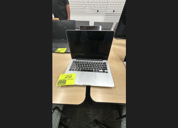 Rue21 auction computer