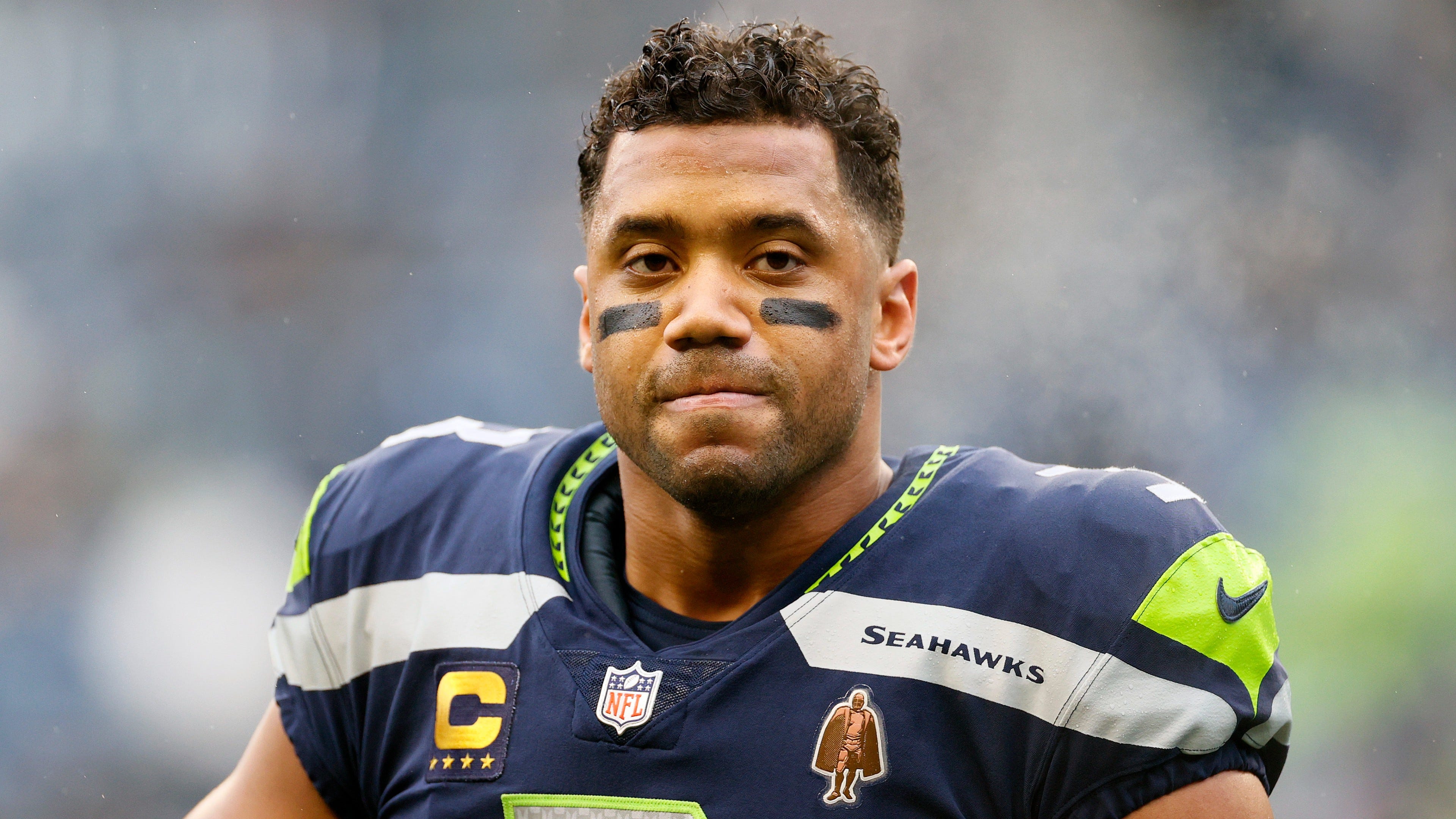 NFL Network analyst proposes Russell Wilson to Eagles trade
