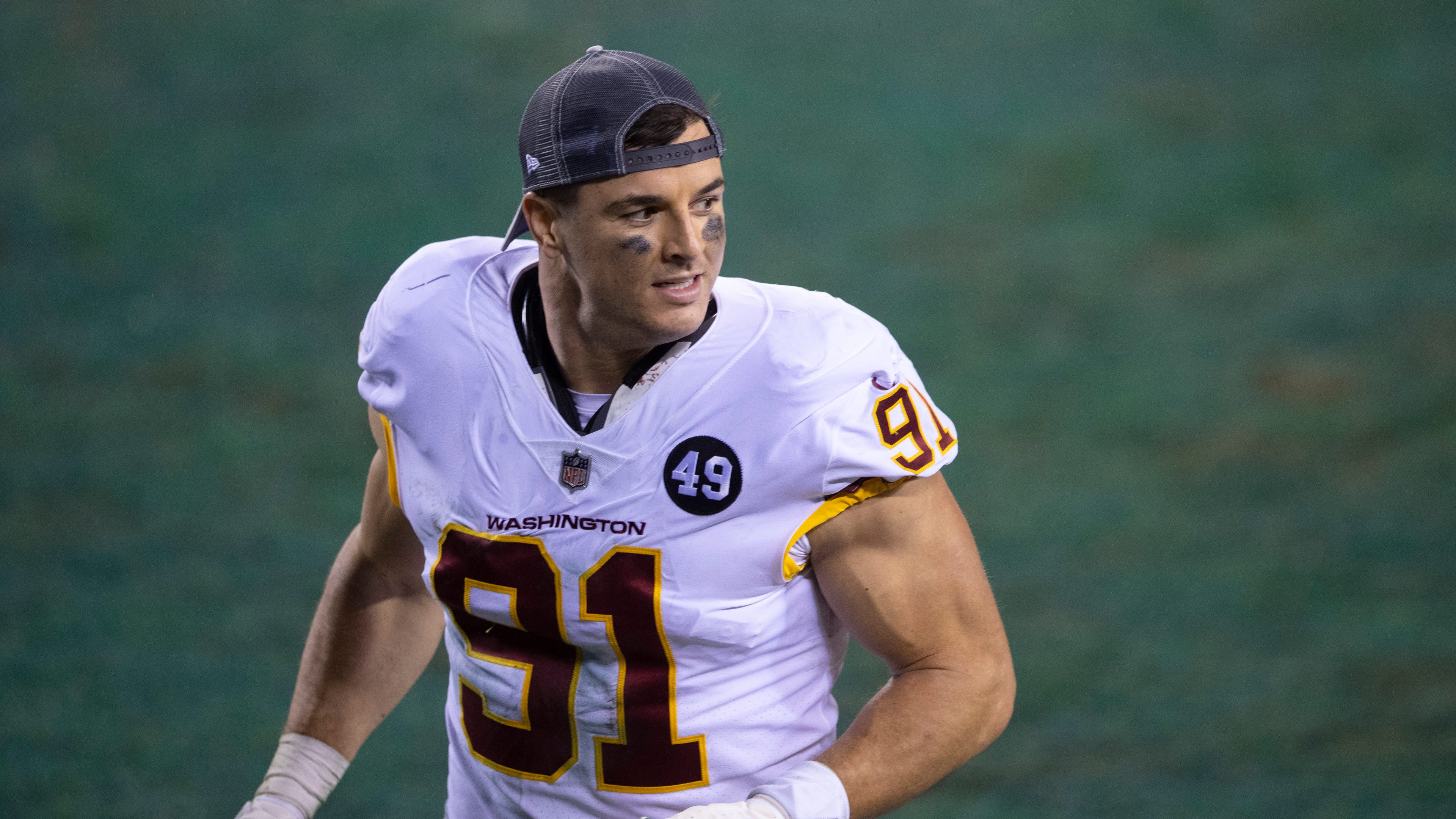 Ryan Kerrigan signs with the Eagles