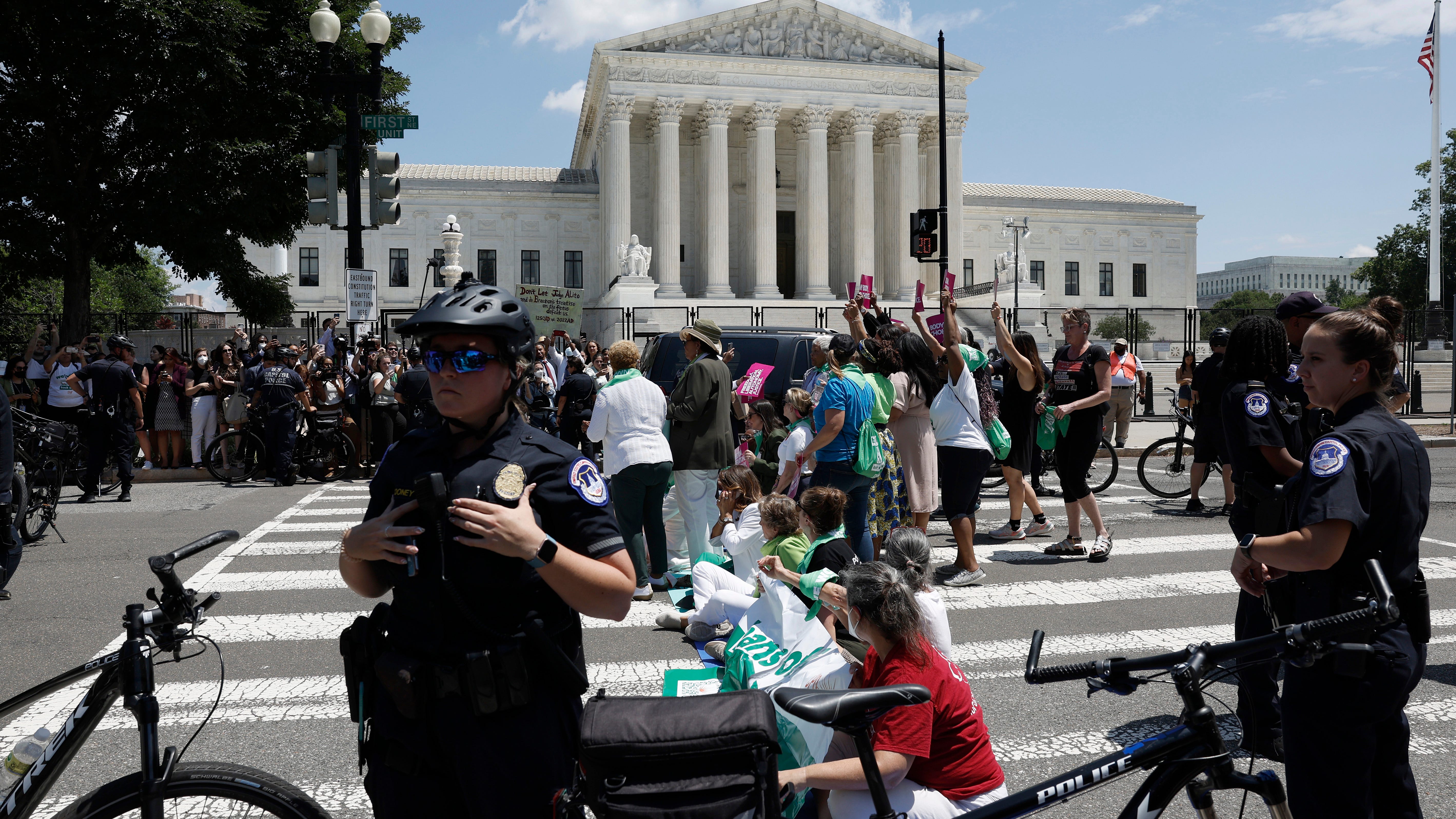 Abortions fell nationwide after Roe reversal, but not in Illinois