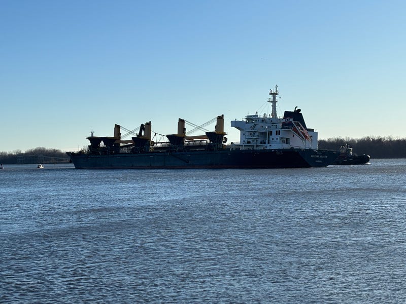 The Algoma Verity in the Delaware River on the morning of Thursday, Jan. 9.