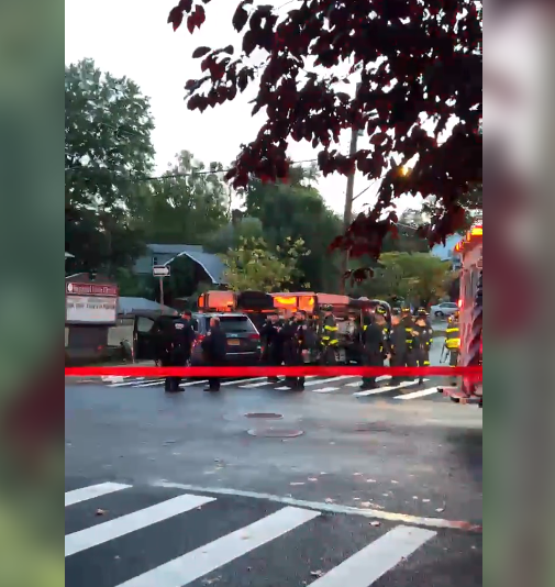 Ambulance overturns after struck by SUV at SI intersection; 5 injured