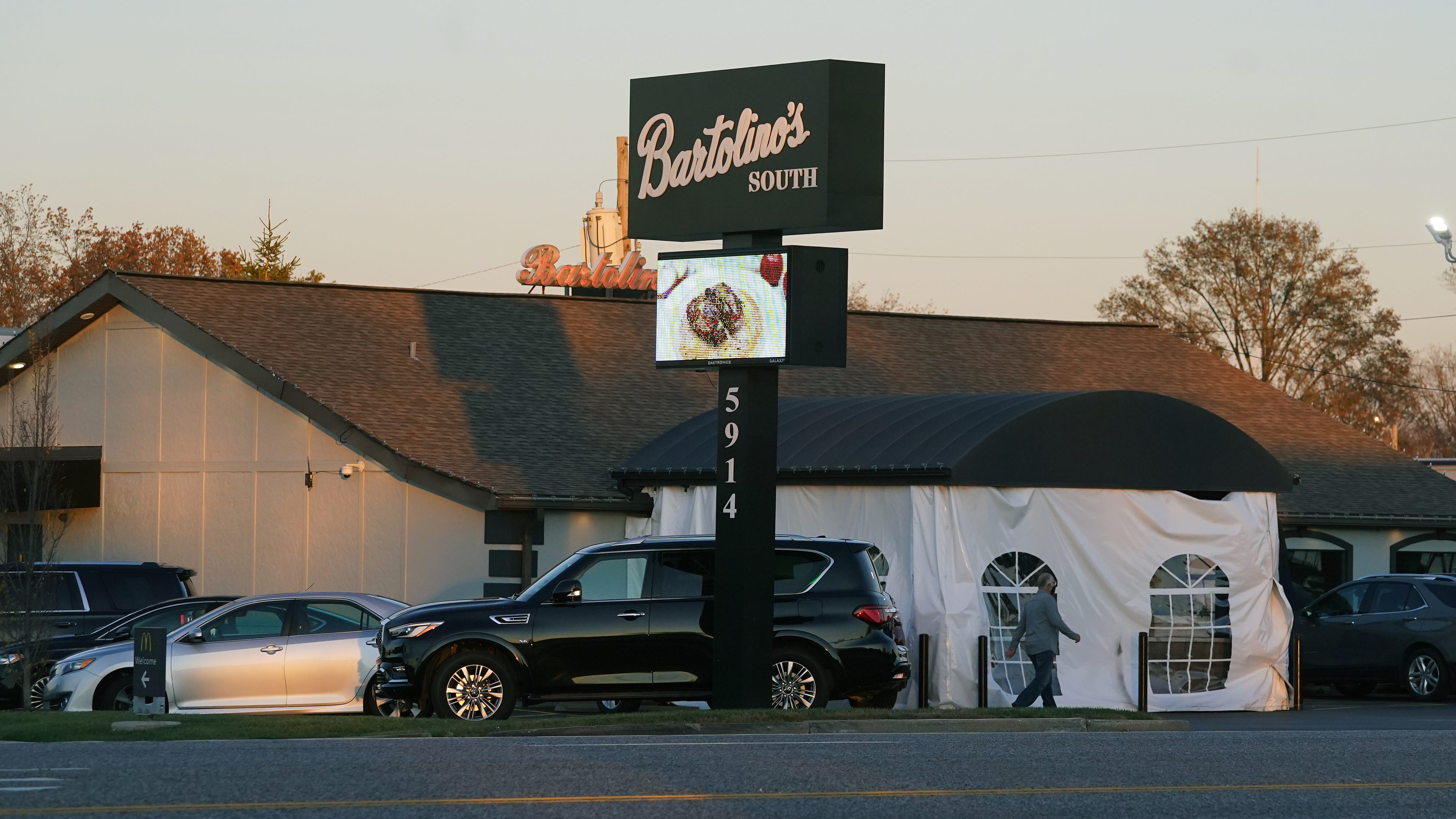 Bartolino's, other restaurants, to sue over St. Louis County COVID restrictions