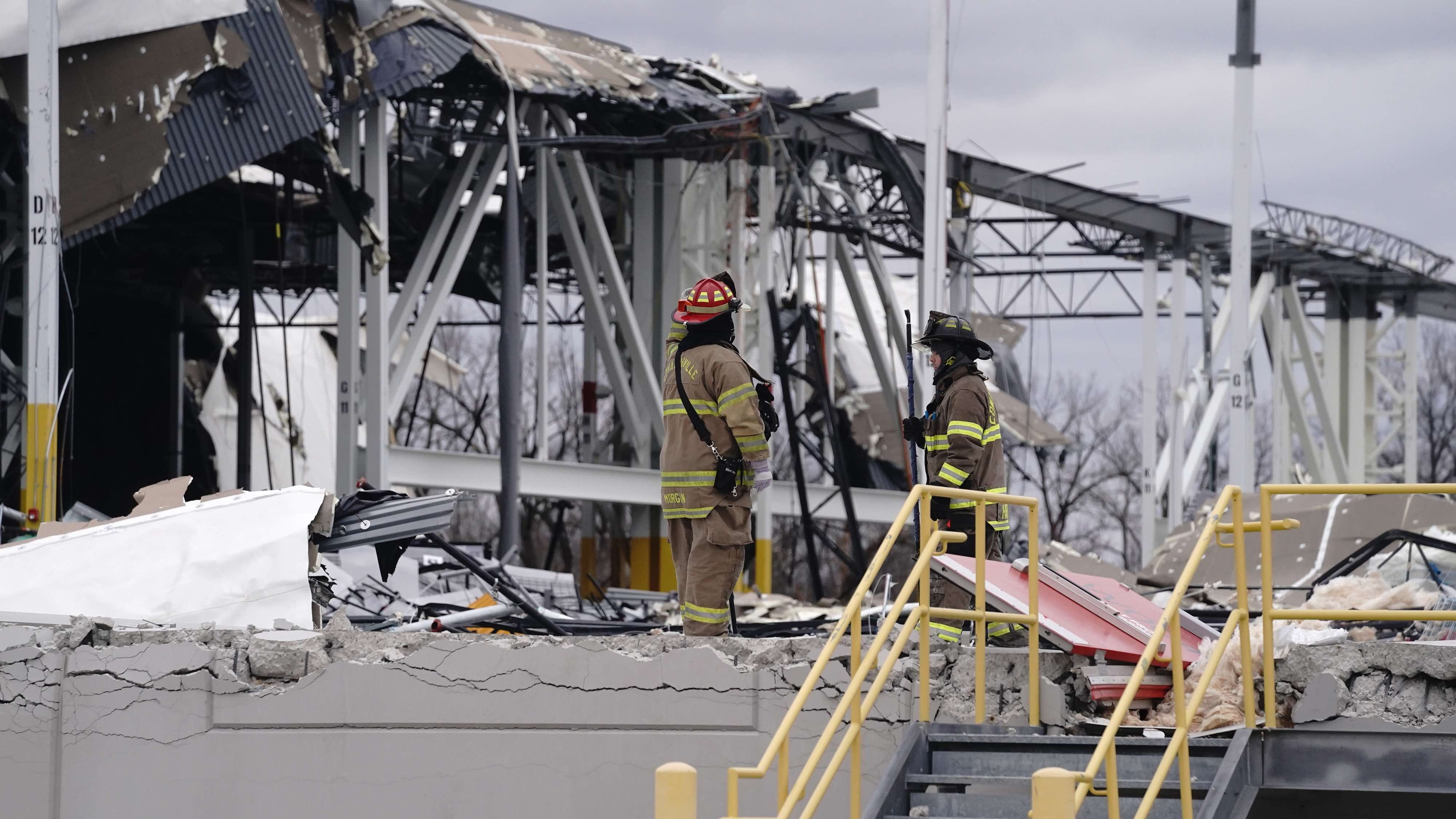 Amazon donating $1M to Edwardsville community after 6 killed in building collapse