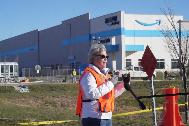 Amazon facility tornado 