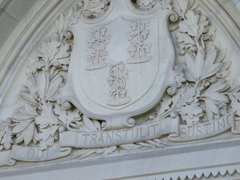 The Connecticut state seal, on the Capitol facade