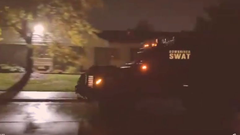 Barricaded gunman situation in Taylor resolves after 1-year-old baby left behind when mom flees [VIDEO]