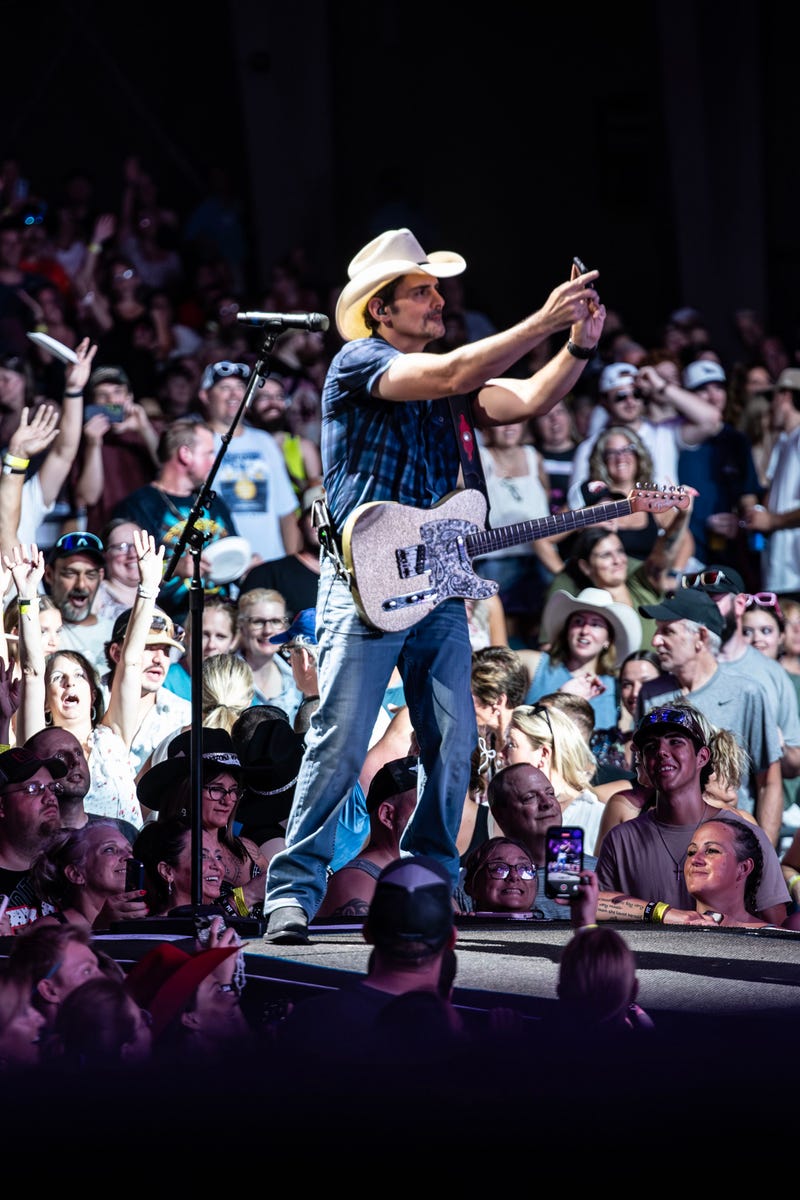 Brad Paisley at CMAC