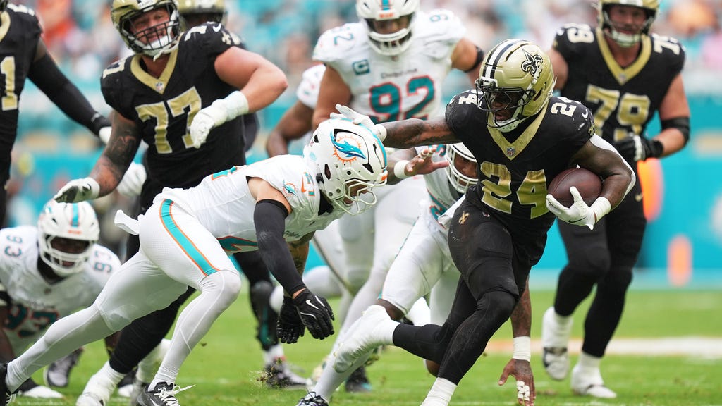 Listen: Mike Hoss goes long with Saints RB Devin Neal