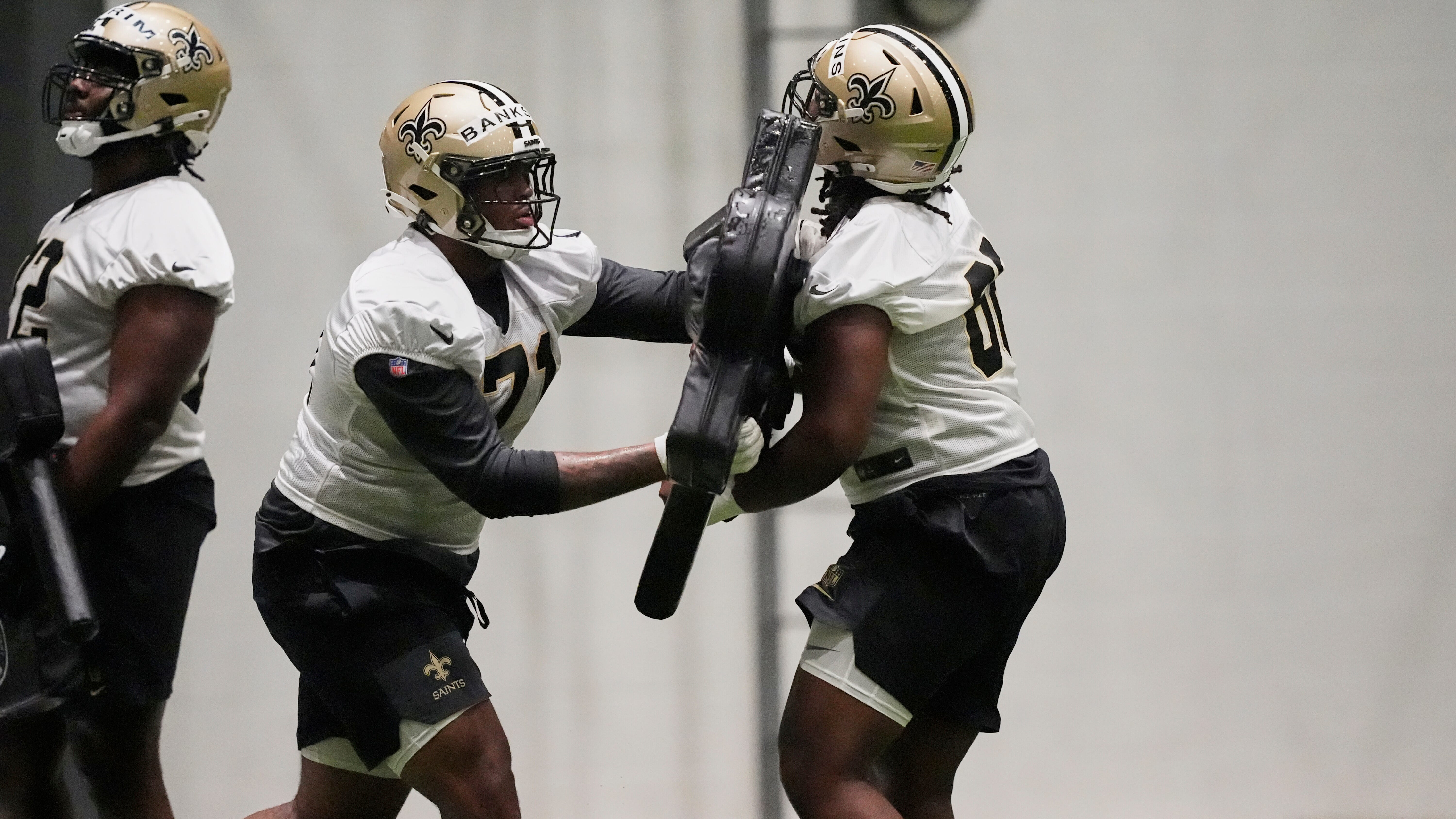 Kelvin Banks works all across OL at Saints rookie camp, and he's all for it