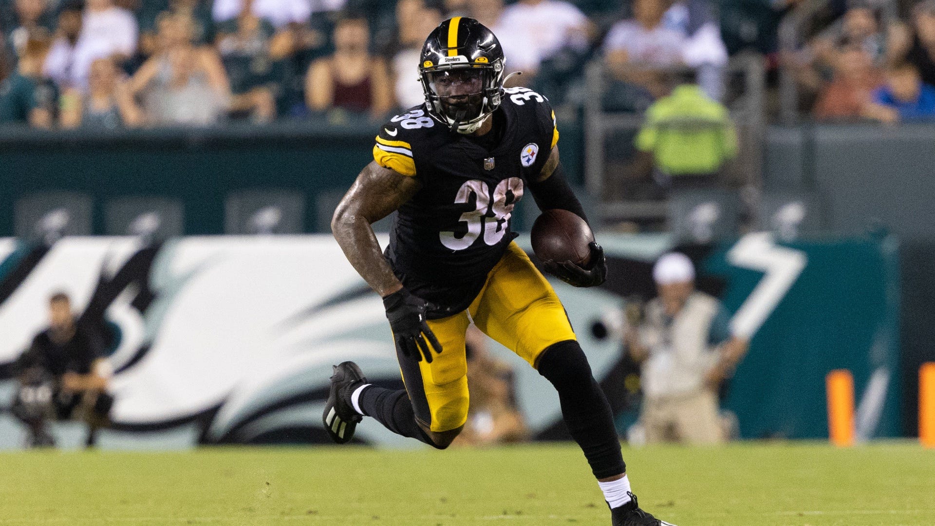 8 players the Eagles could sign or claim on waivers