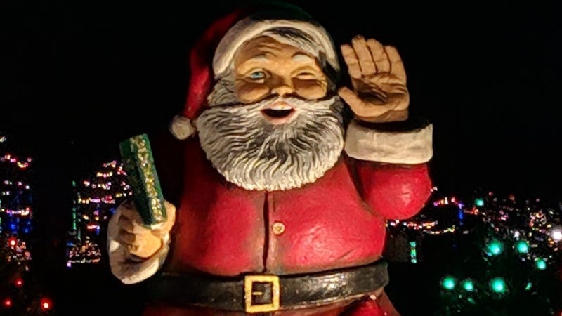 Santa PSw  Trail of Lights Holiday 2019
