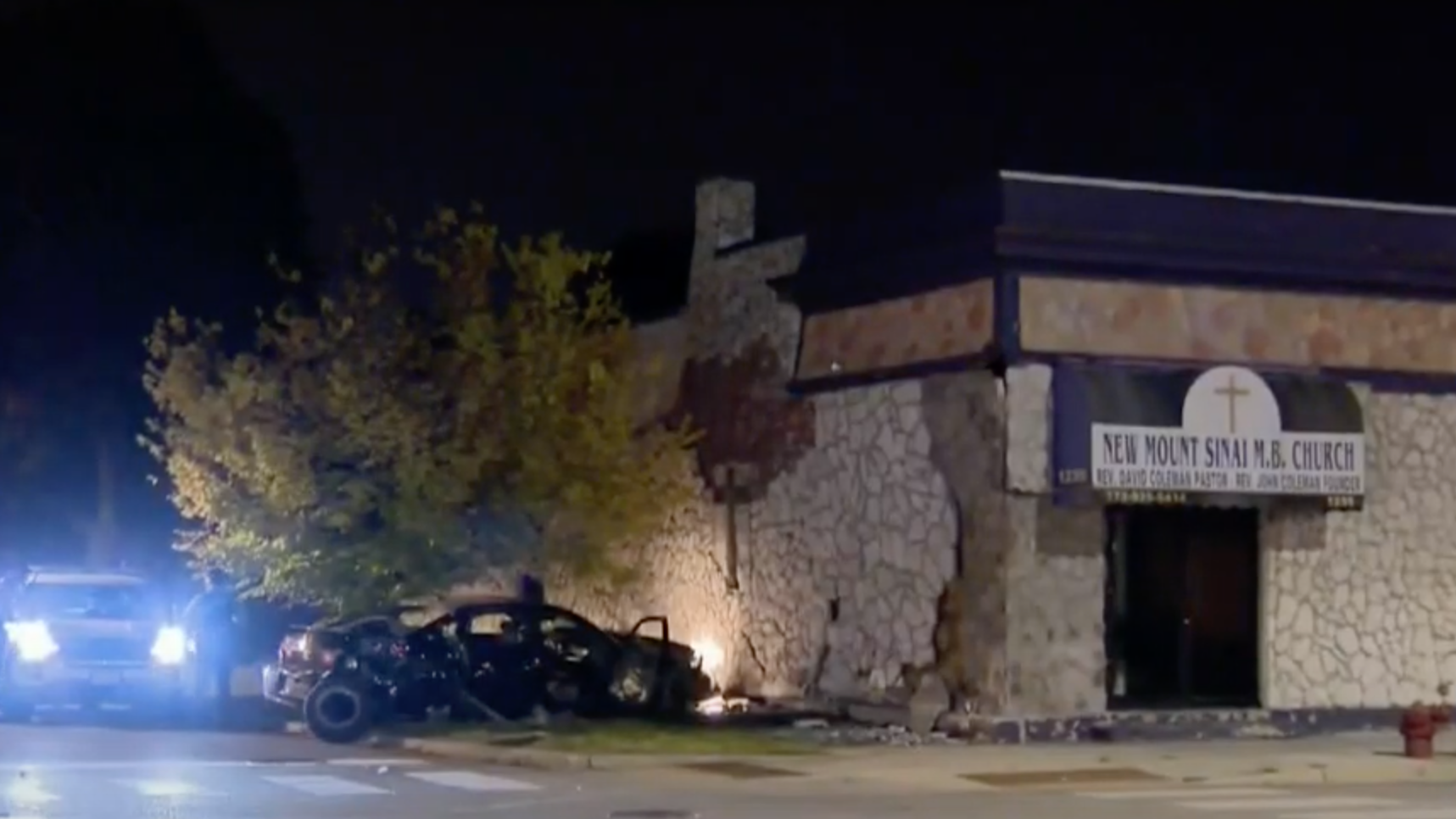 Car crashes into church in Englewood