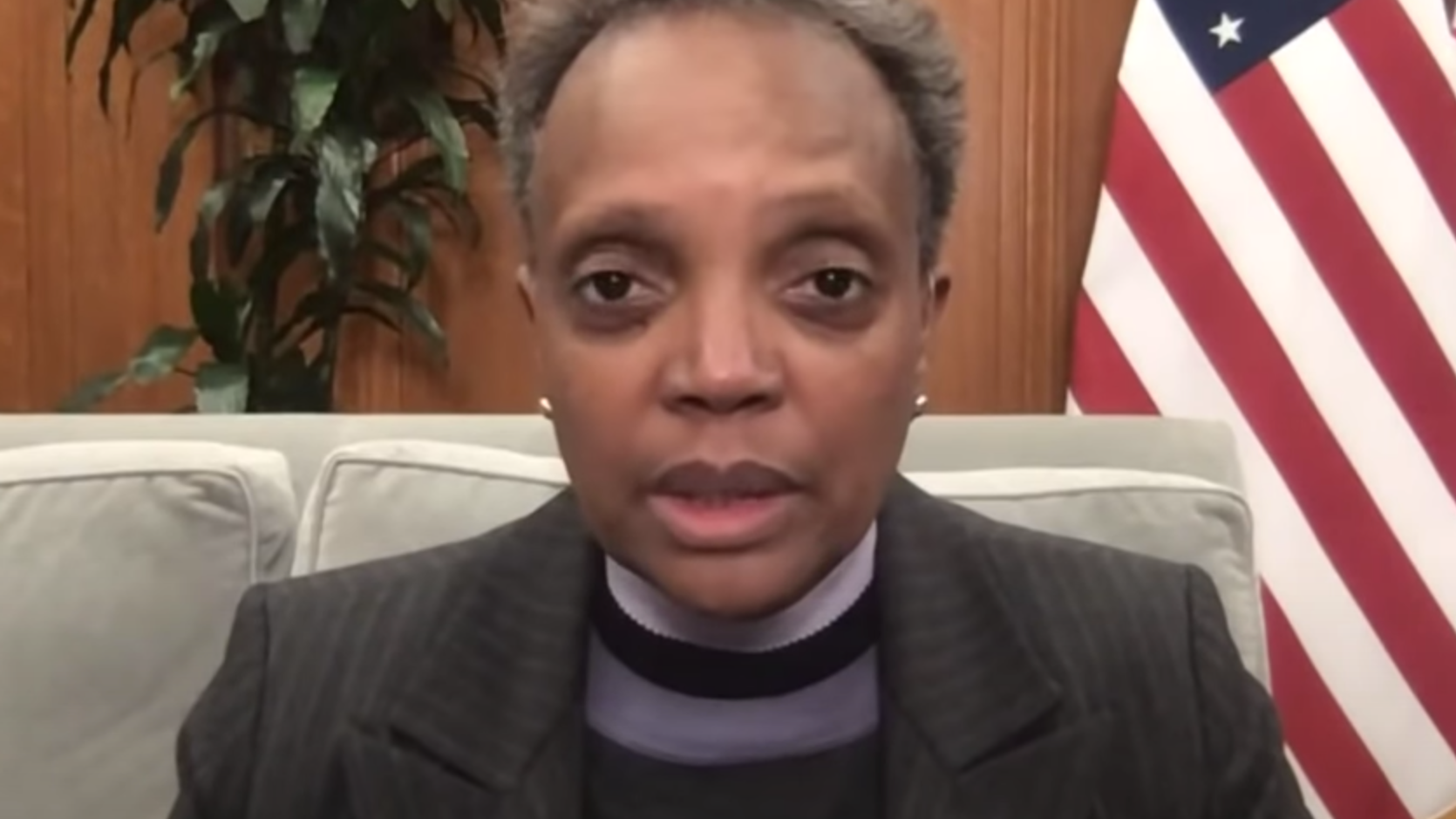 'It's not looking good': Mayor Lightfoot hopes Pritzker will reconsider new COVID-19 restrictions