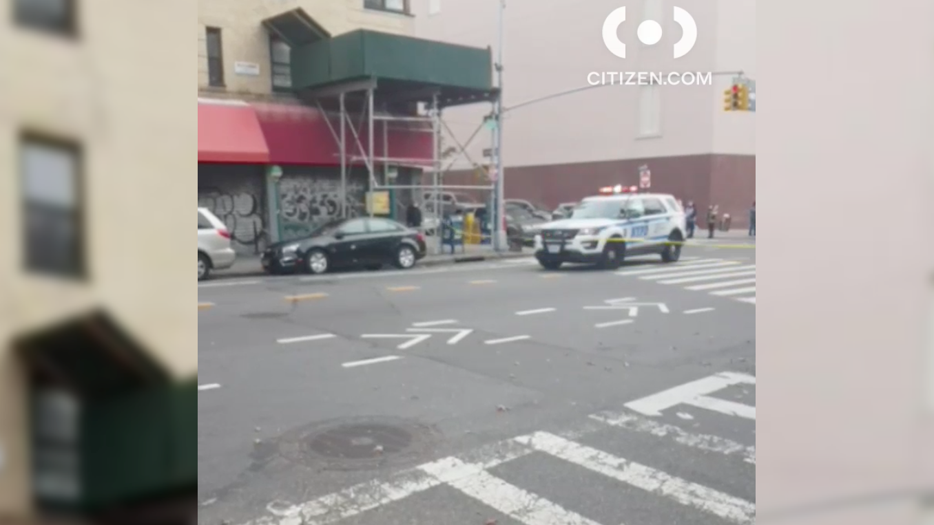 Livery cab passenger shot, killed by moped-riding gunman in Queens