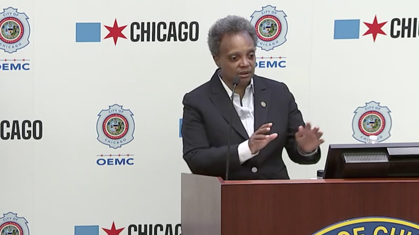 Mayor Lightfoot says CPS teachers will receive COVID vaccines - but not before frontline healthcare workers