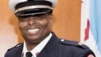 Retired Chicago firefighter dies after exchanging gunfire with carjackers: police