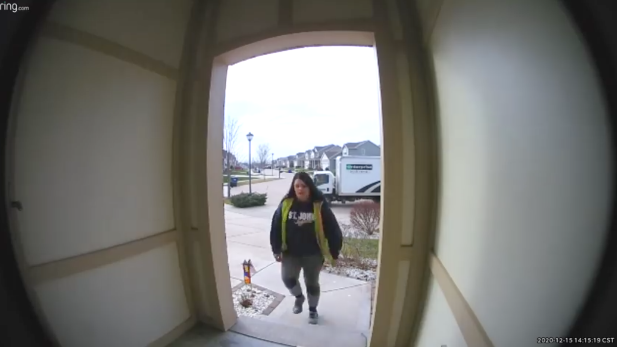 Police identify package thief who went viral for string of thefts in St. Charles