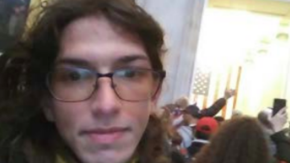 SI man, 20, charged with participating in Capitol riot released on $250K bail: report