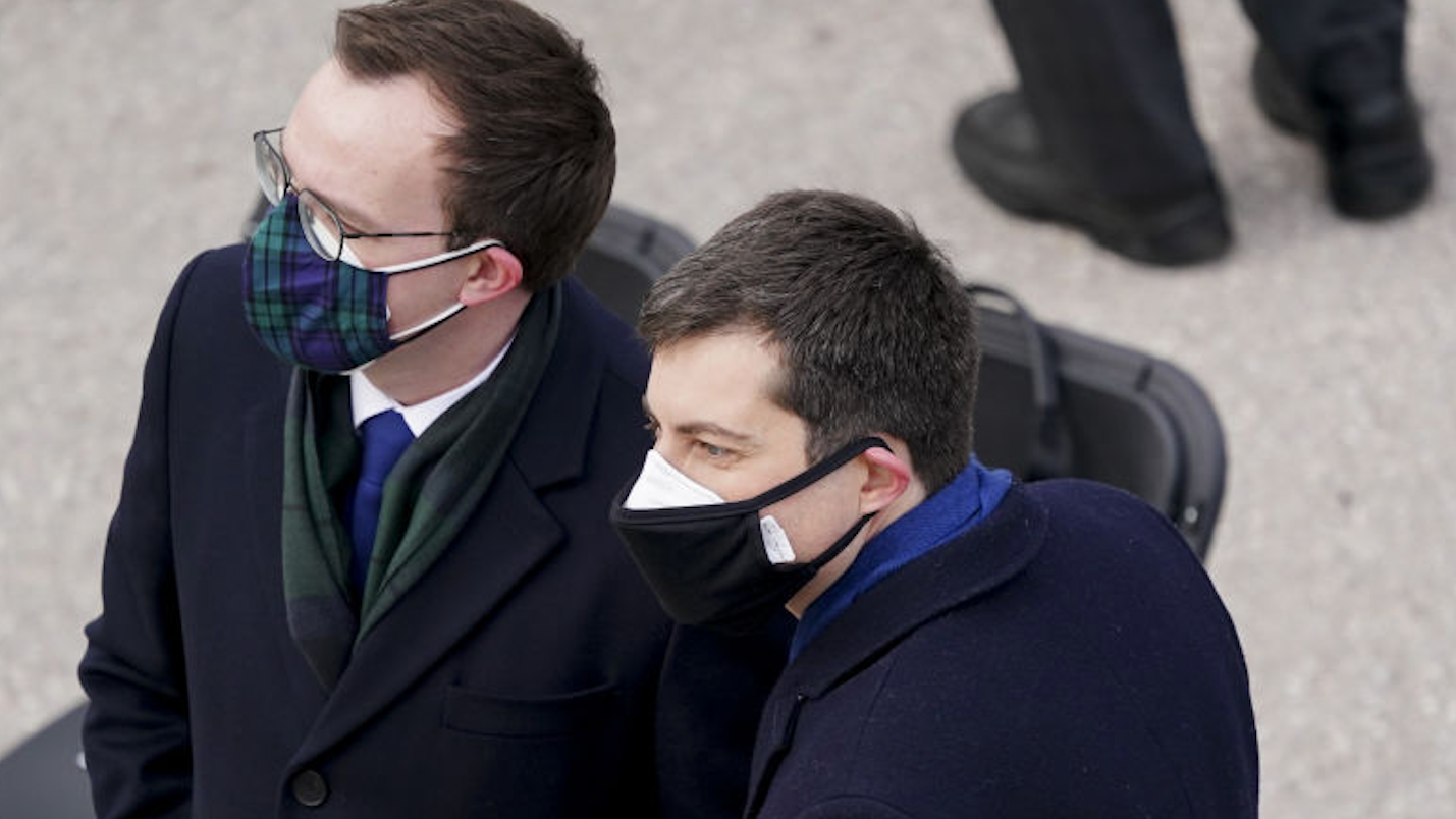 CDC study finds that wearing 2 masks doubles effectiveness of preventing spread of COVID-19