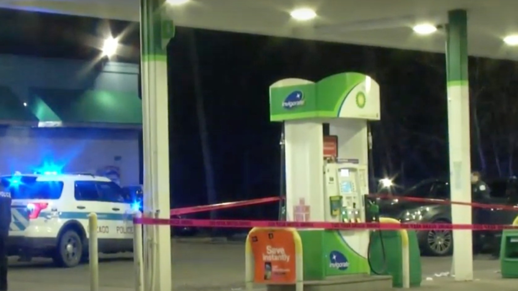 11-year-old girl struck by stray bullet at West Pullman gas station