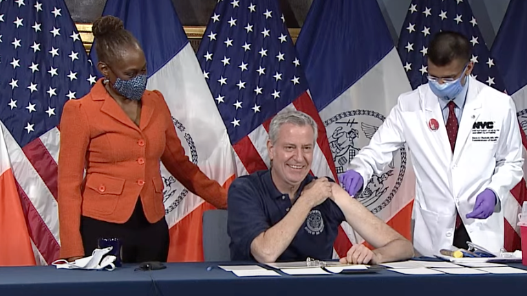WATCH: Mayor de Blasio receives COVID vaccine at City Hall