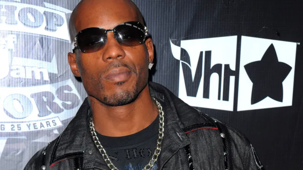 Fiancée, mom visit DMX as rapper remains on life support at NY hospital