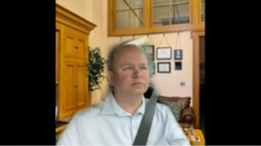 Ohio lawmaker goes viral for hilariously (and poorly) trying to hide Zooming while driving