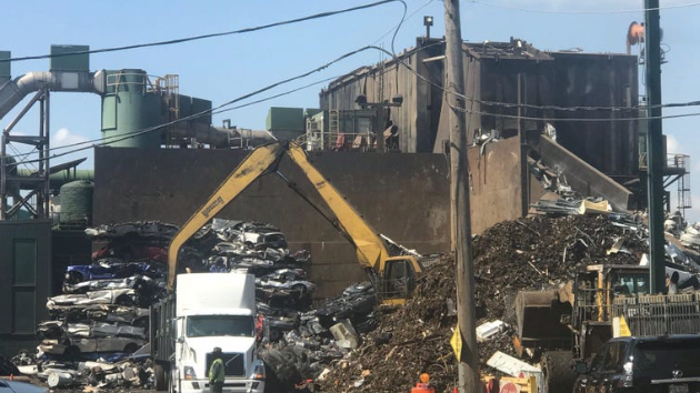 Lightfoot puts brakes on metal-shredding plant as EPA expresses concerns