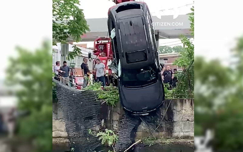 SUV