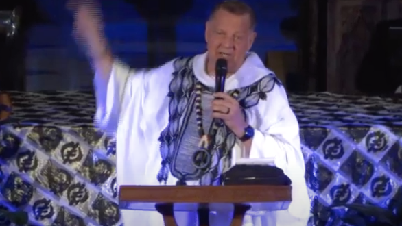 Father Pfleger returns to pulpit: 'It's good to be home'
