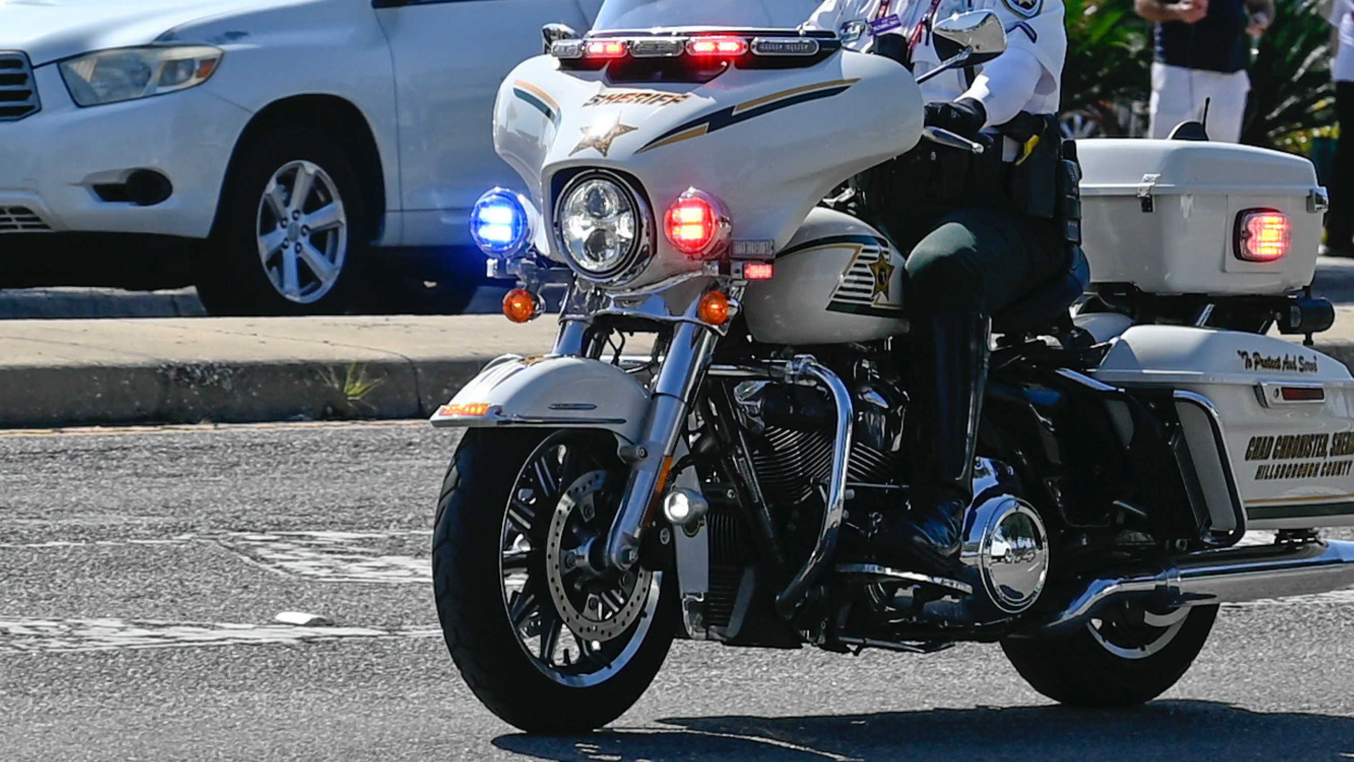 Grand Prairie officer shoots suspect who rammed police motorcycle