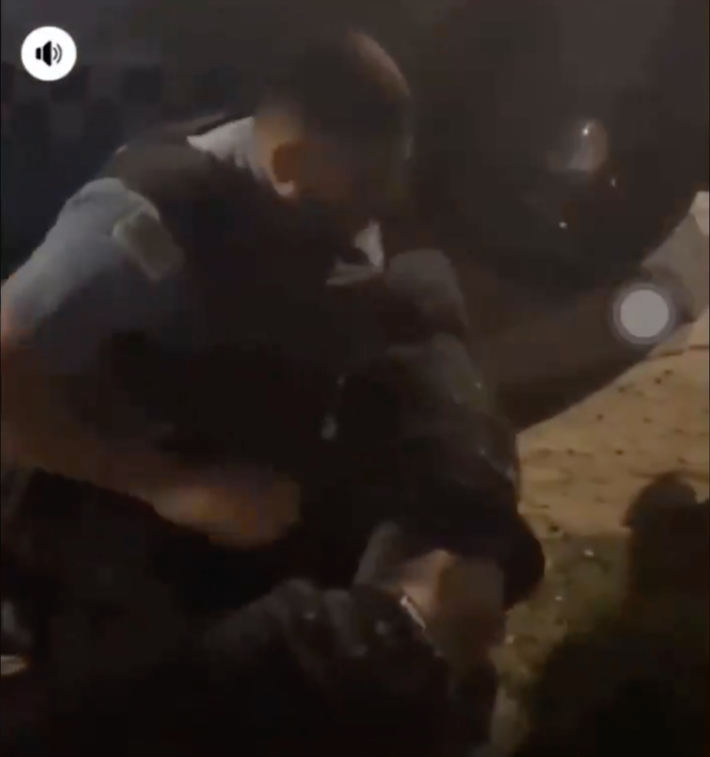 A Chicago alderman, who is a frequent critic of Mayor Lightfoot, shared unflattering video on Twitter of police officers struggling to arrest someone. 