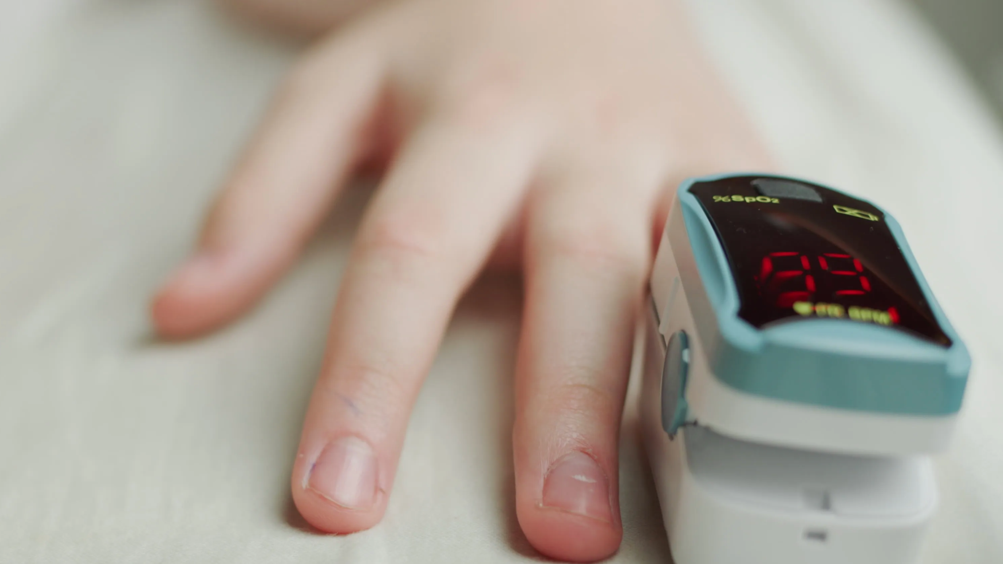 Mom recalls 'scary' experience after 12-year-old hospitalized with COVID: 'I cannot breathe'