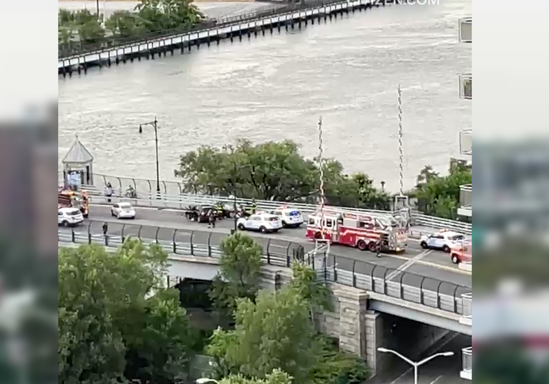 Gun tossed into Harlem River