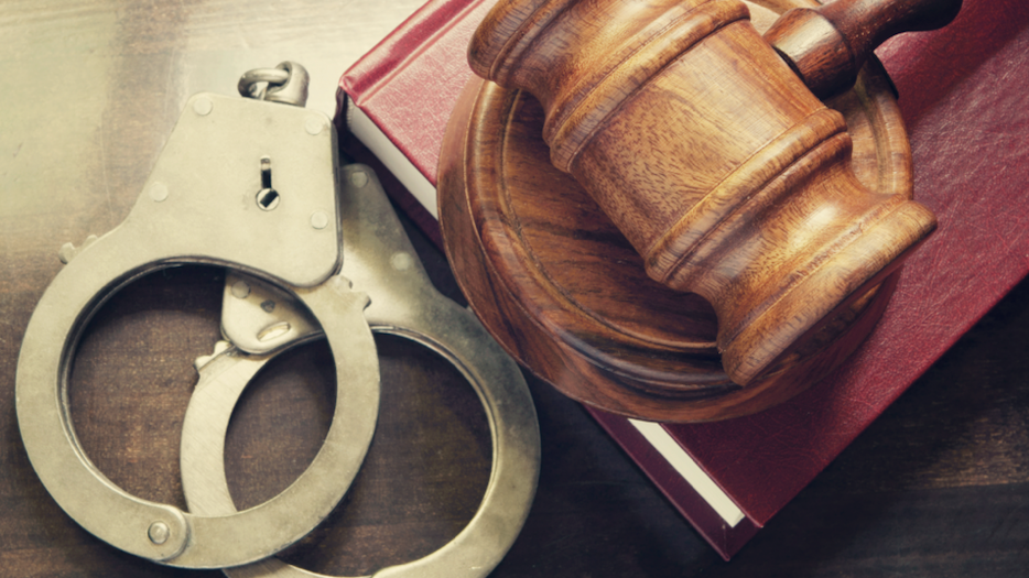 Prosecutor to low-level offenders: Let's make a deal
